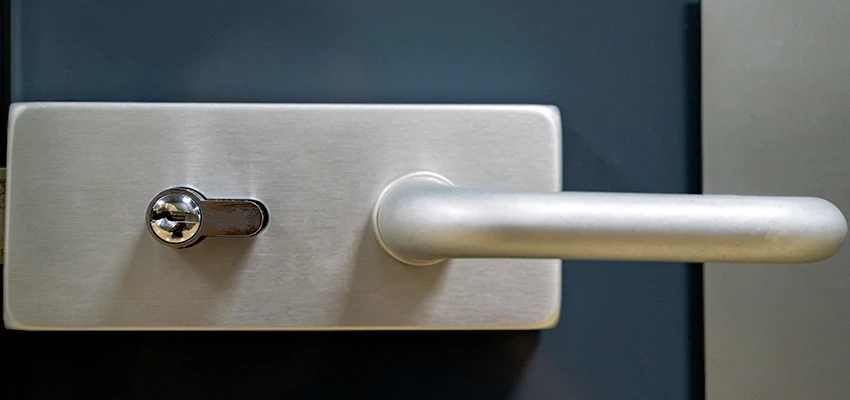 Change Patio Door Locks in Hawaiian Gardens, California